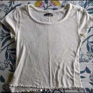 White Abercrombie and Fitch lettuce edge tee